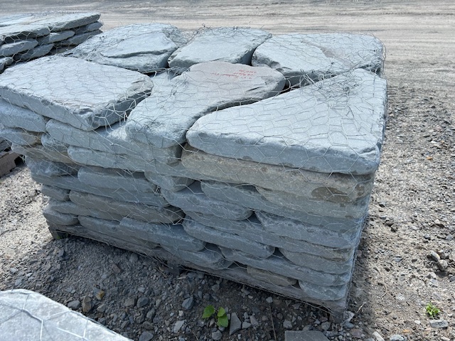 Lot 11: 3 pallets 2.5" Tumbled Irregular Bluestone Pavers